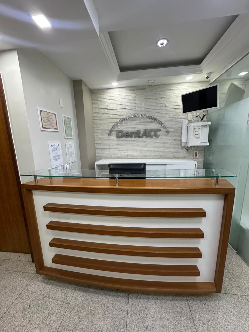 Recepção da DentACC Centro Odontológico em Jacarepaguá